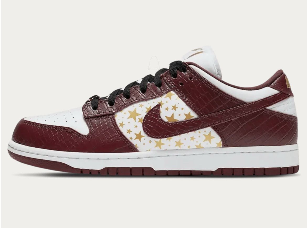 Supreme x Nike Dunk Low OG SB QS 'Barkroot Brown'