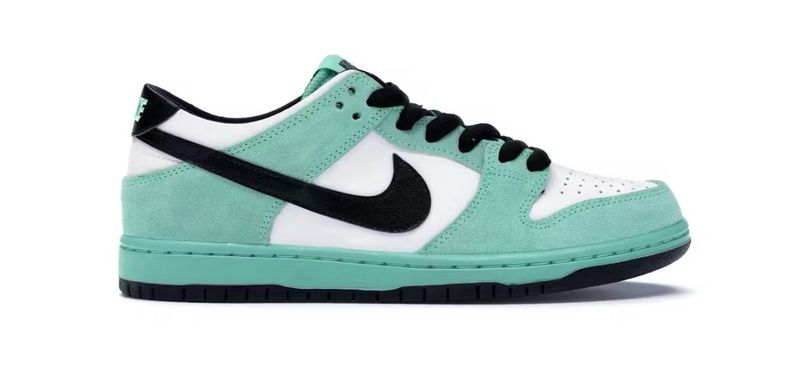 Nike SB Dunk Low Sea Crystal