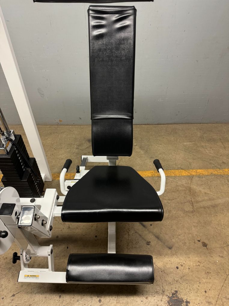 Paramount Leg Extension