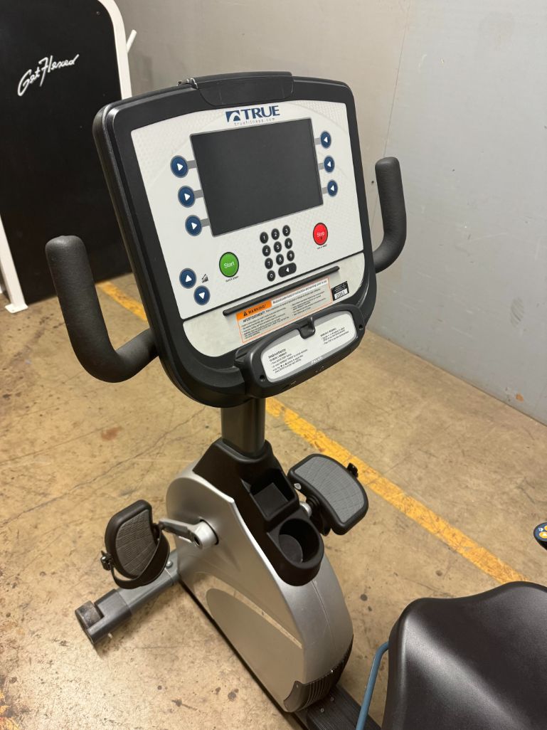 True Fitness Recumbent Bike