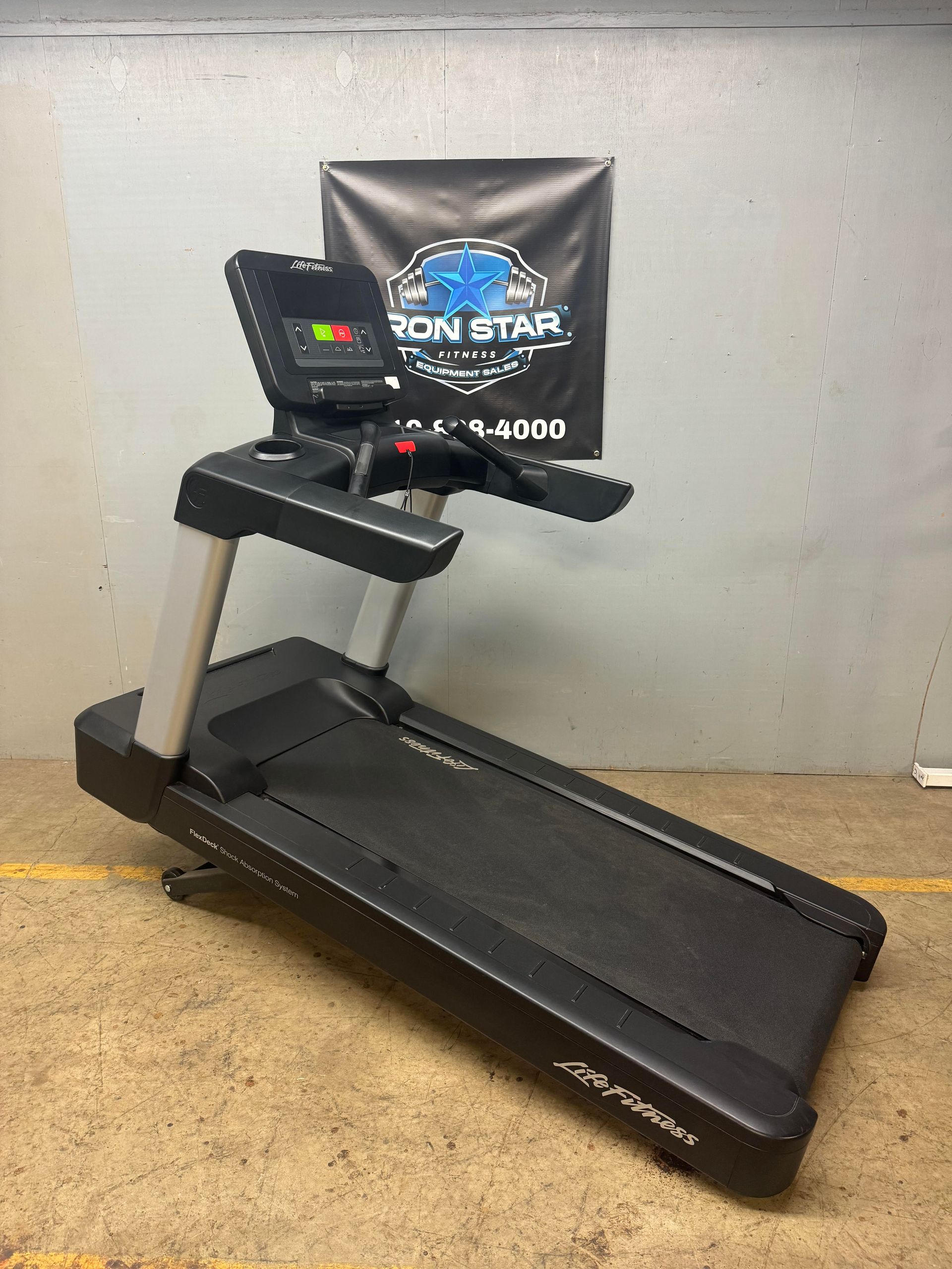 Life Fitness Integrity Treadmill