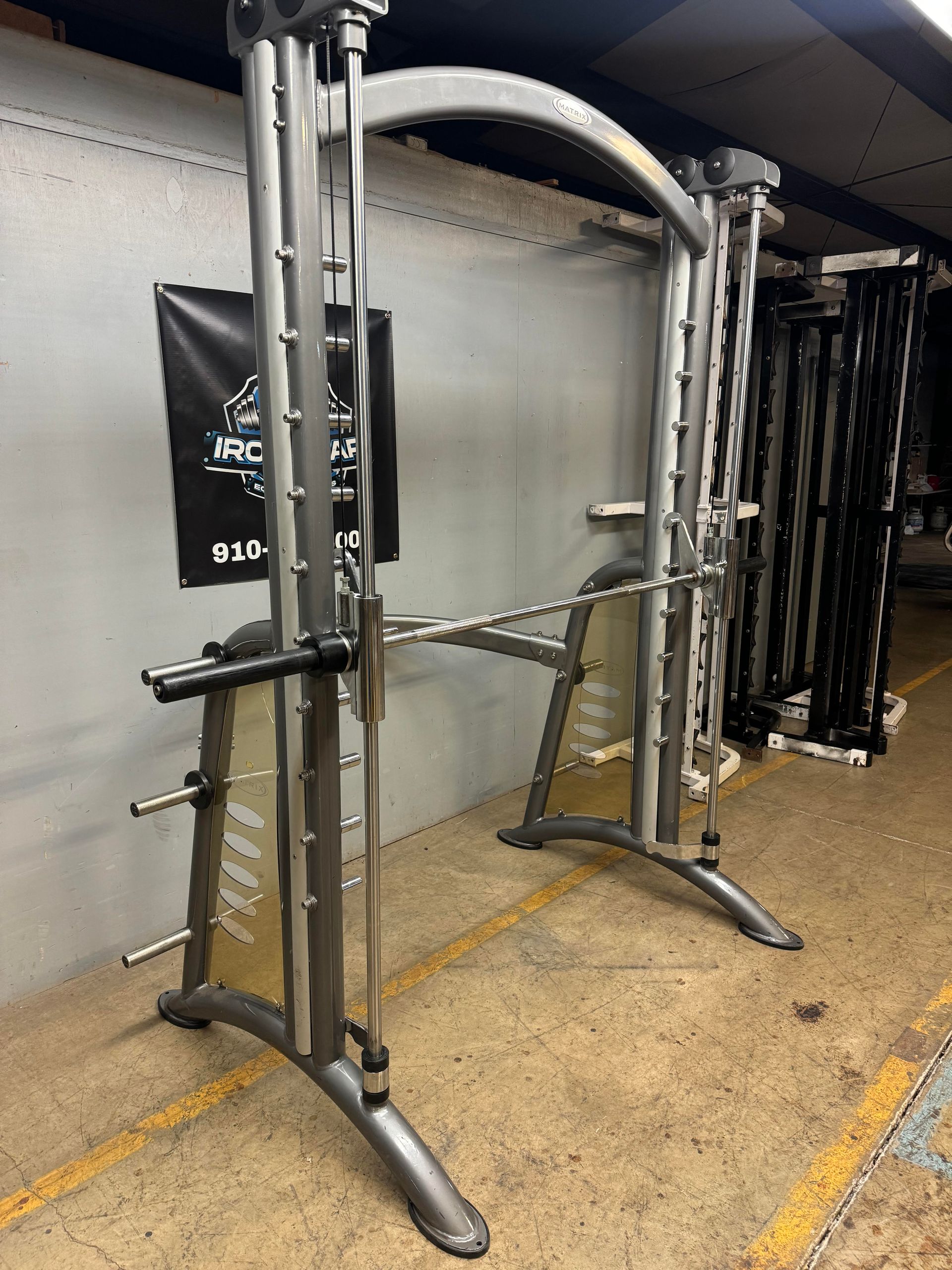 Matrix Aura Smith Machine