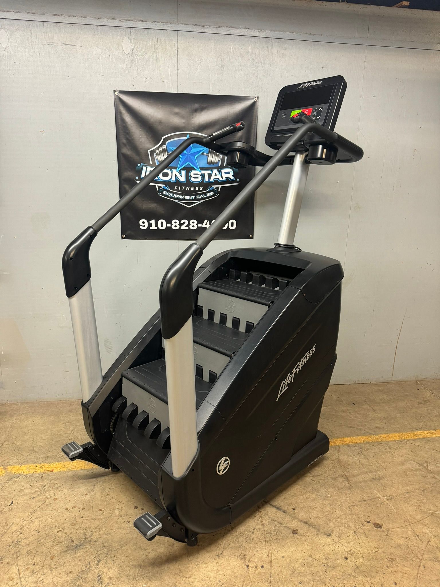 Life Fitness Power Mill