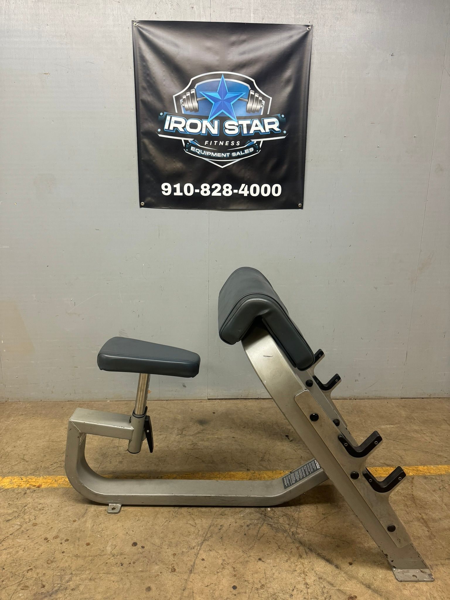 Precor Preacher Curl