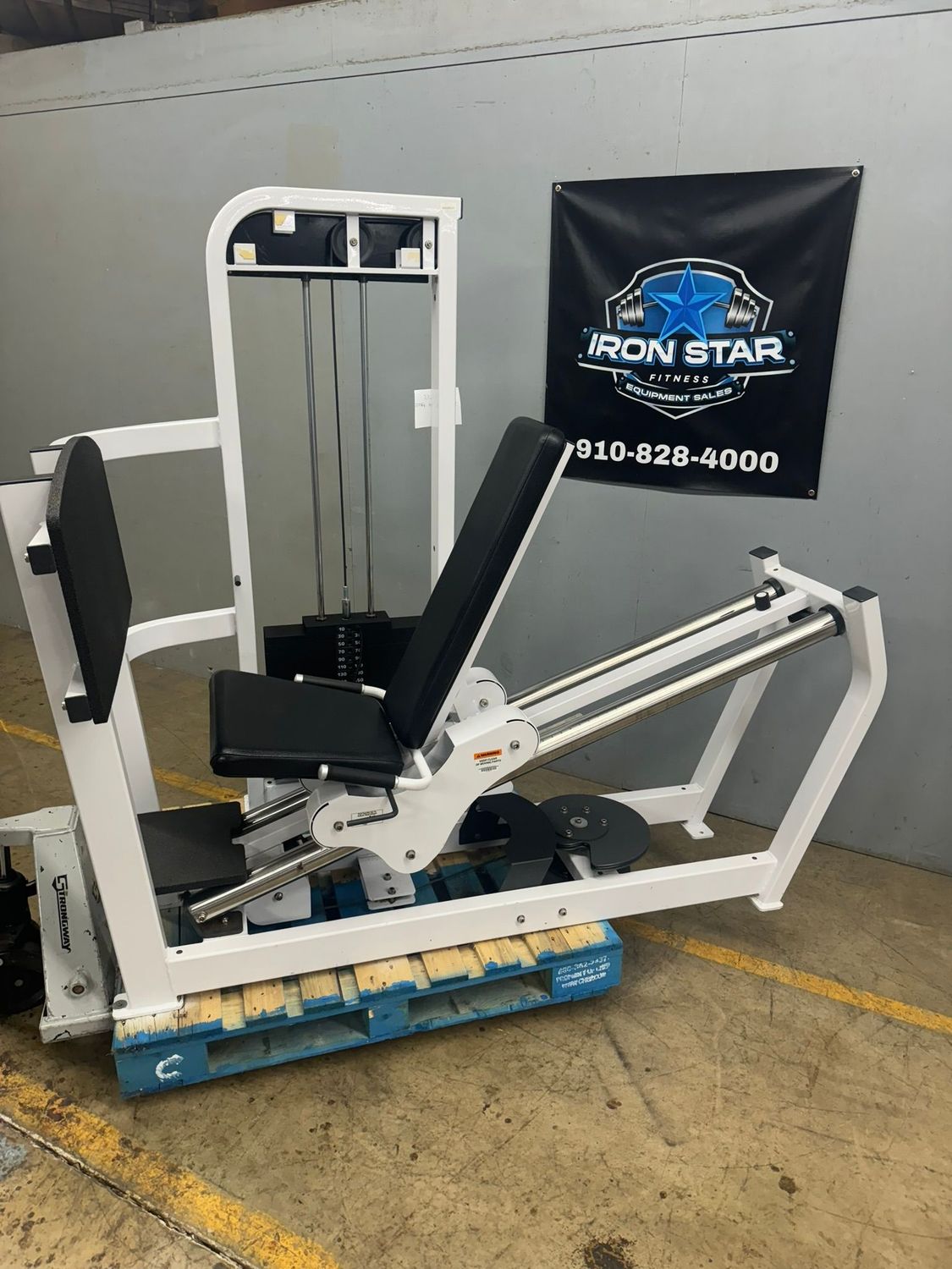 Life Fitness Pro2 Seated Leg Press