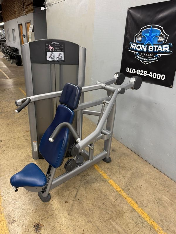 Life Fitness Signature Shoulder Press