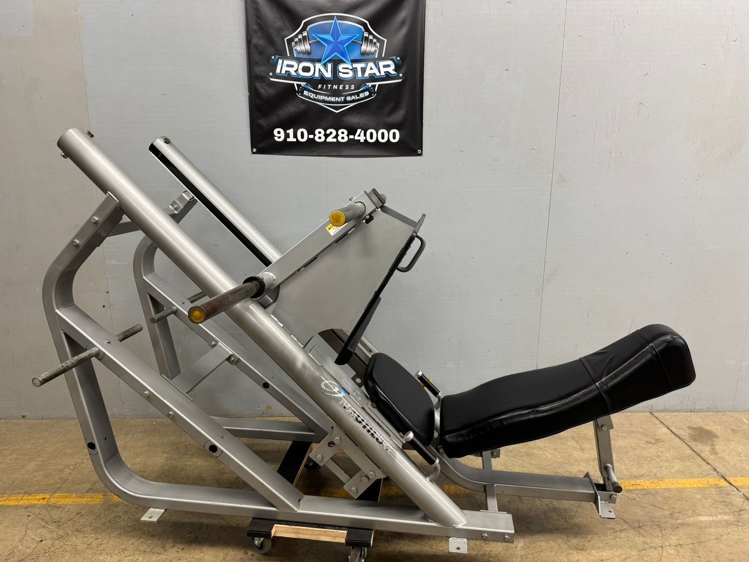 Nautilus Xpload Incline Leg Press