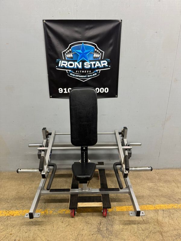 Hammer Strength Seated Standing Shrug