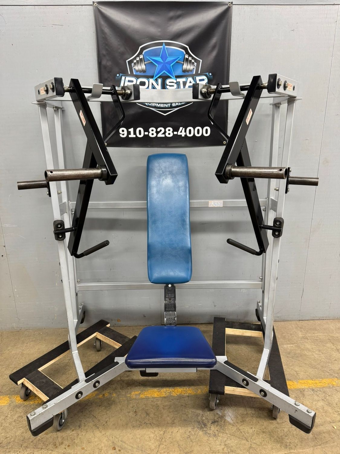 Hammer Strength ISO Lateral Wide Chest Press