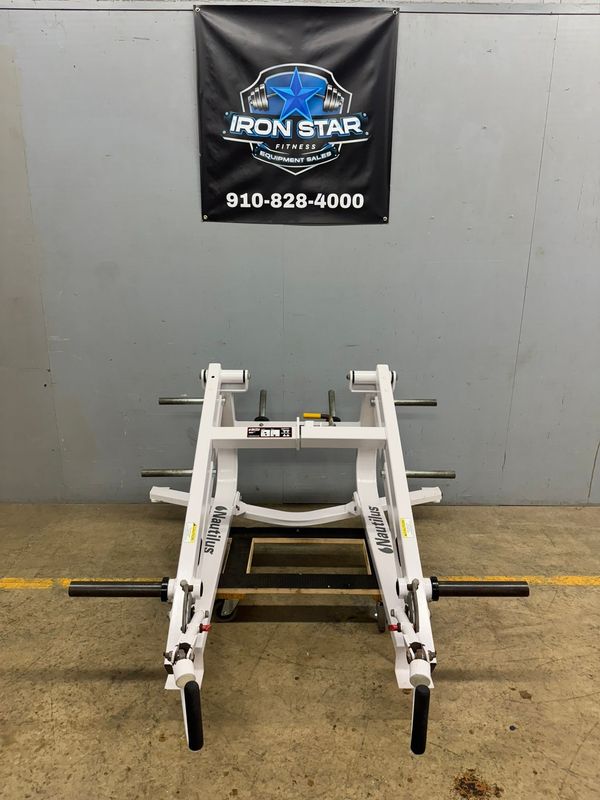 Nautilus Xpload Shrug Deadlift