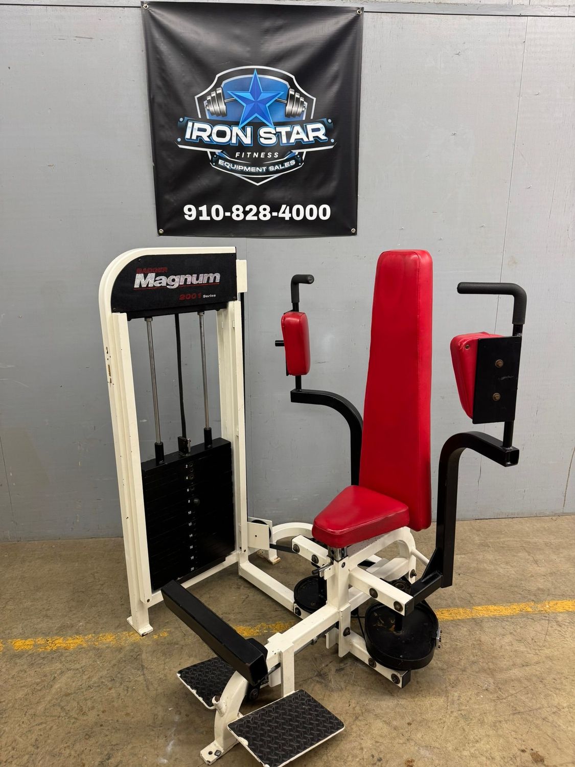 Magnum 2001 Series Pec Deck