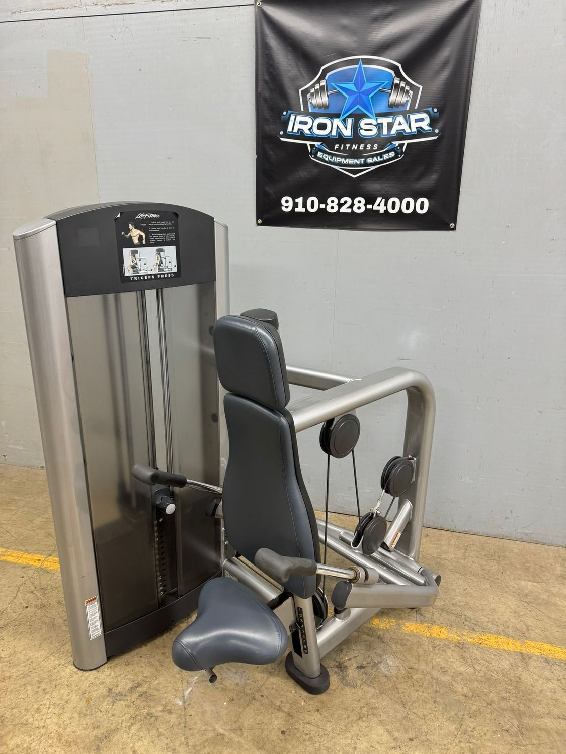 Life Fitness Signature Tricep Press