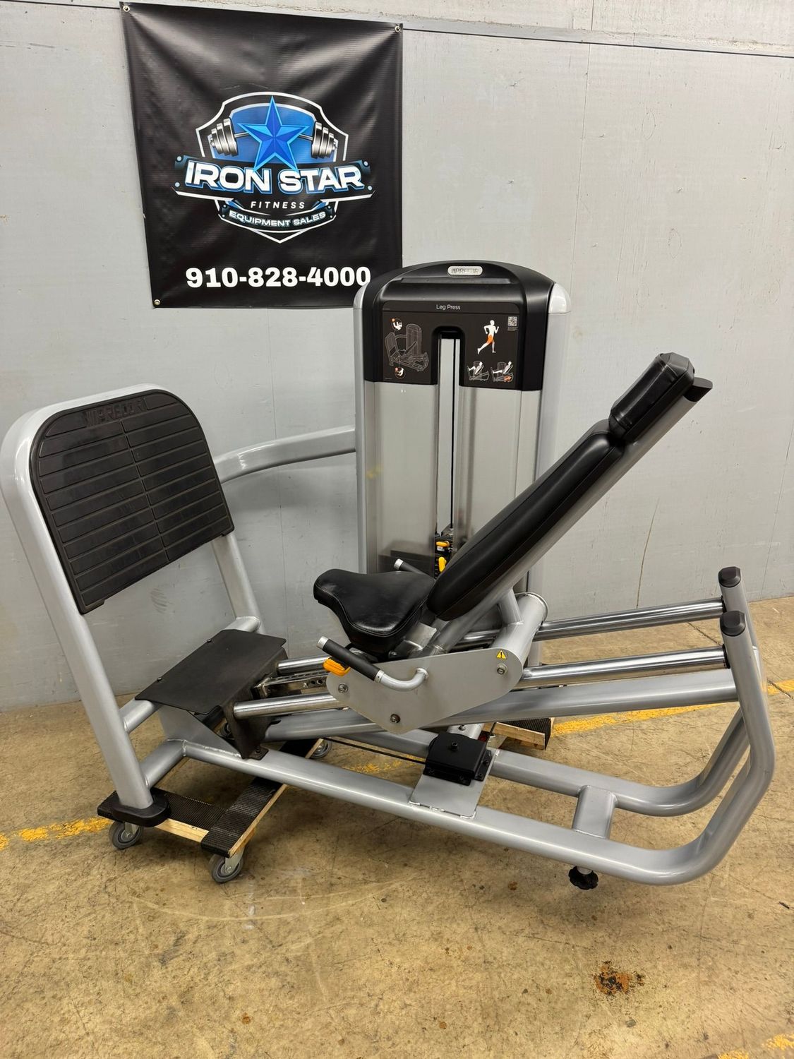 Precor Discovery Leg Press