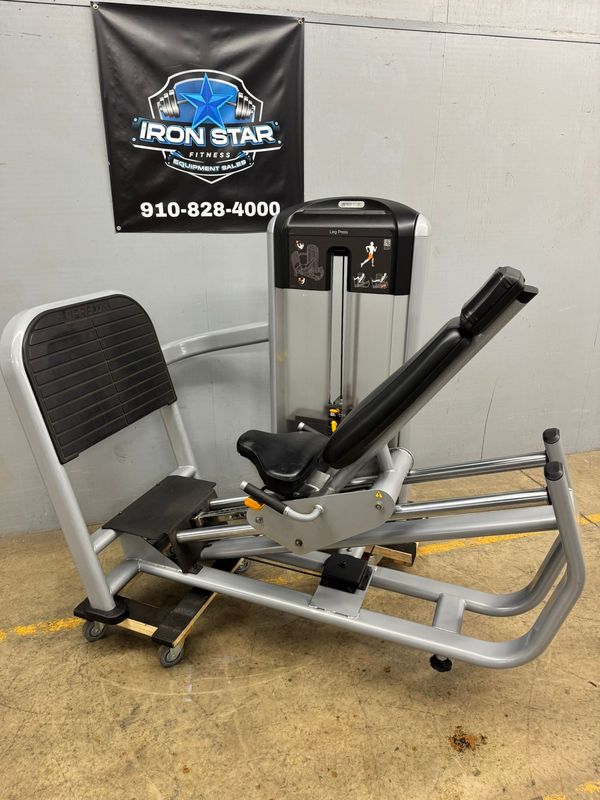Precor Discovery Leg Press