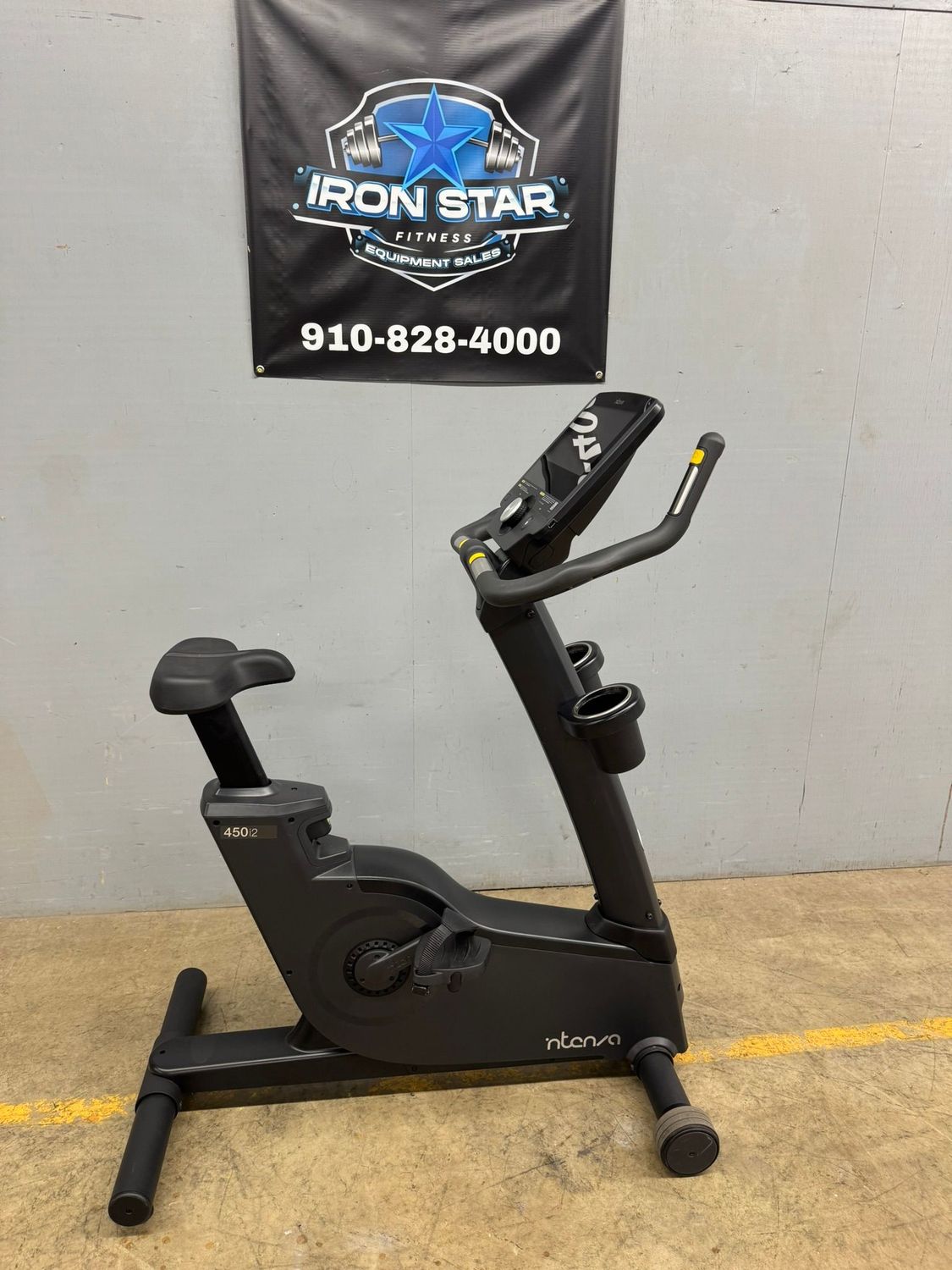 Intenza 450i2 Upright Bike