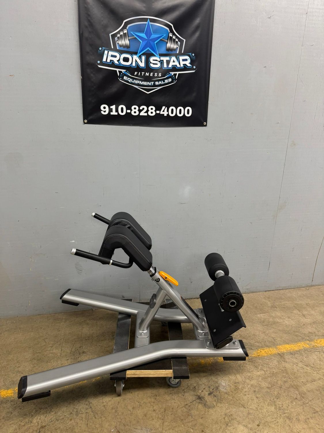 Precor Discovery Hyper Extension