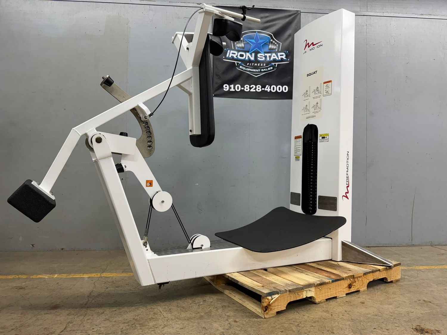 Freemotion Squat