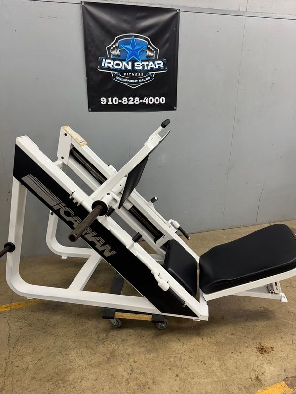 Icarian 45 Degree Leg Press