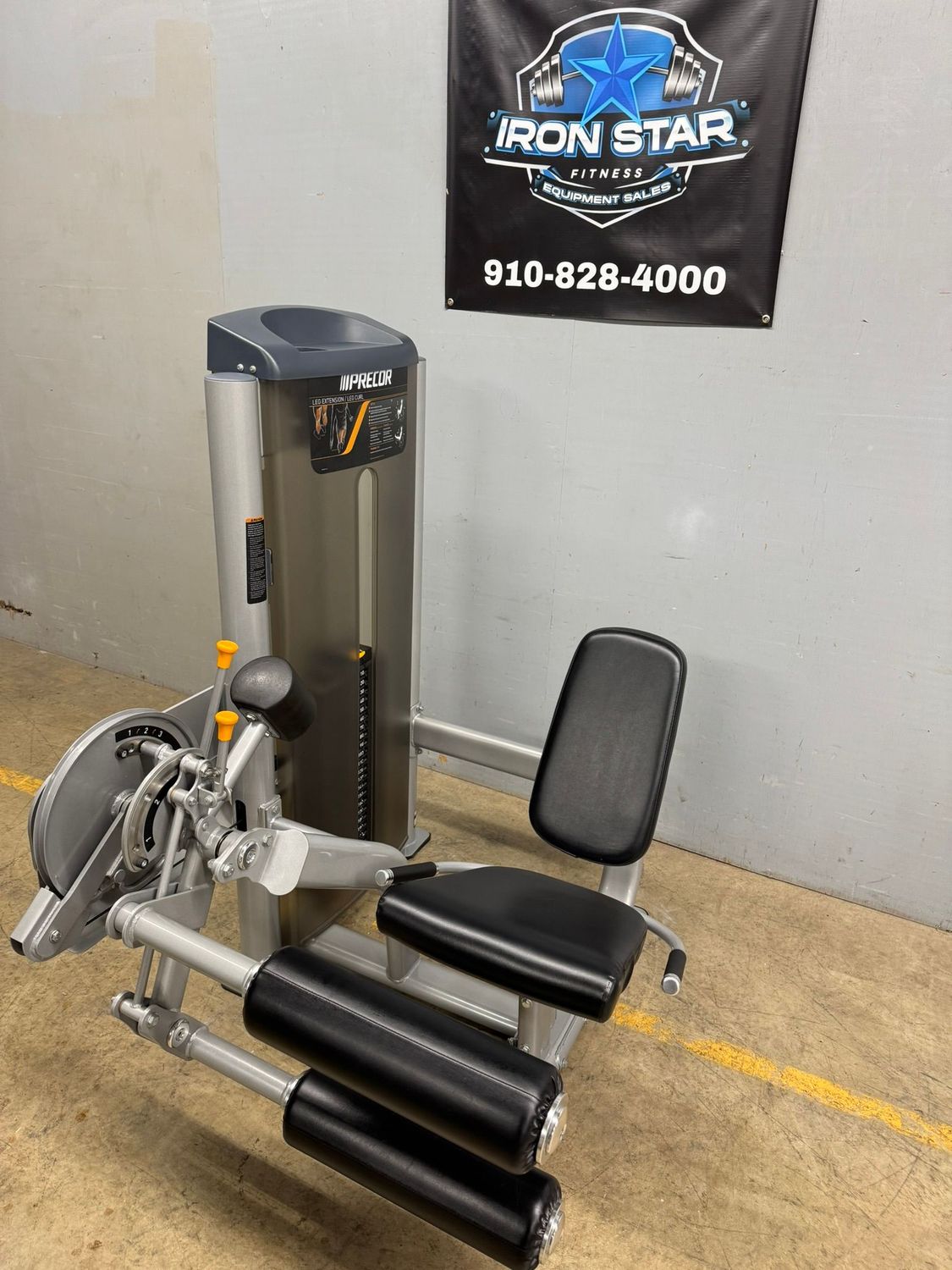 Precor Leg Extension Leg Curl Combo