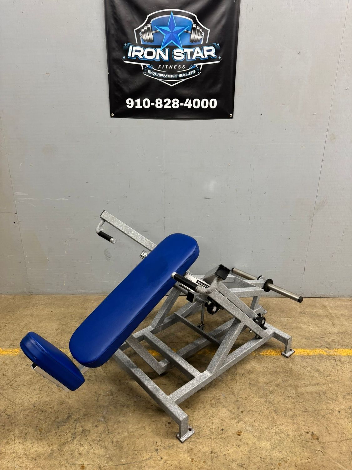 Flex Leverage Shoulder Press