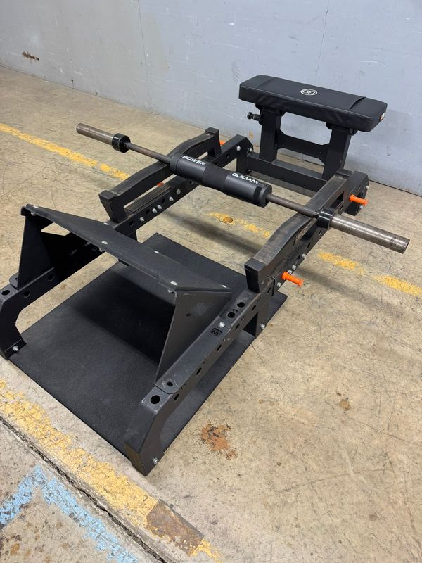 Booty Builder Hip Thrust Station