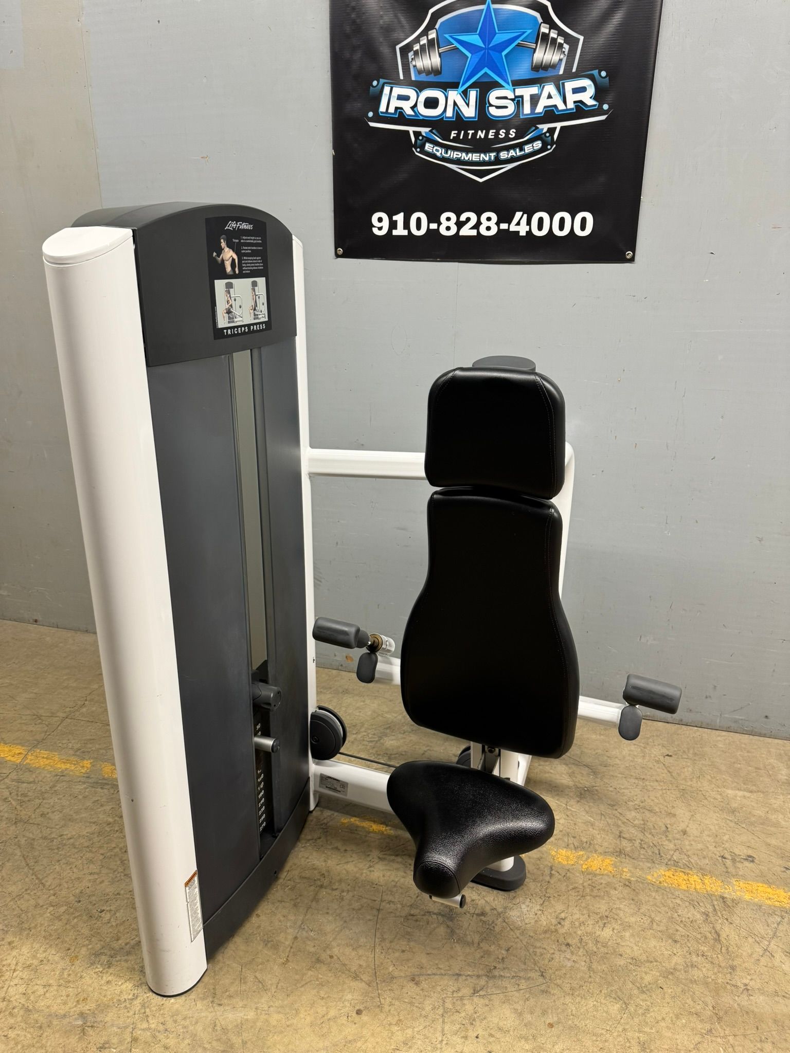 Life Fitness Signature Tricep Press