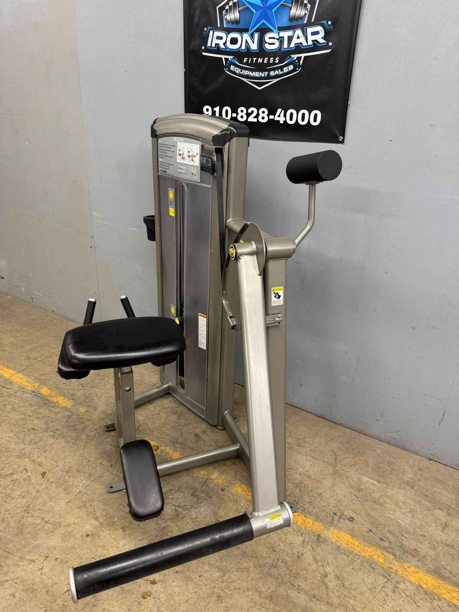 Cybex VR3 Glute Kickback