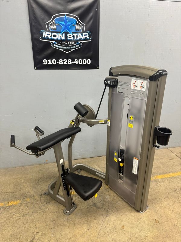 Cybex VR3 Bicep Curl