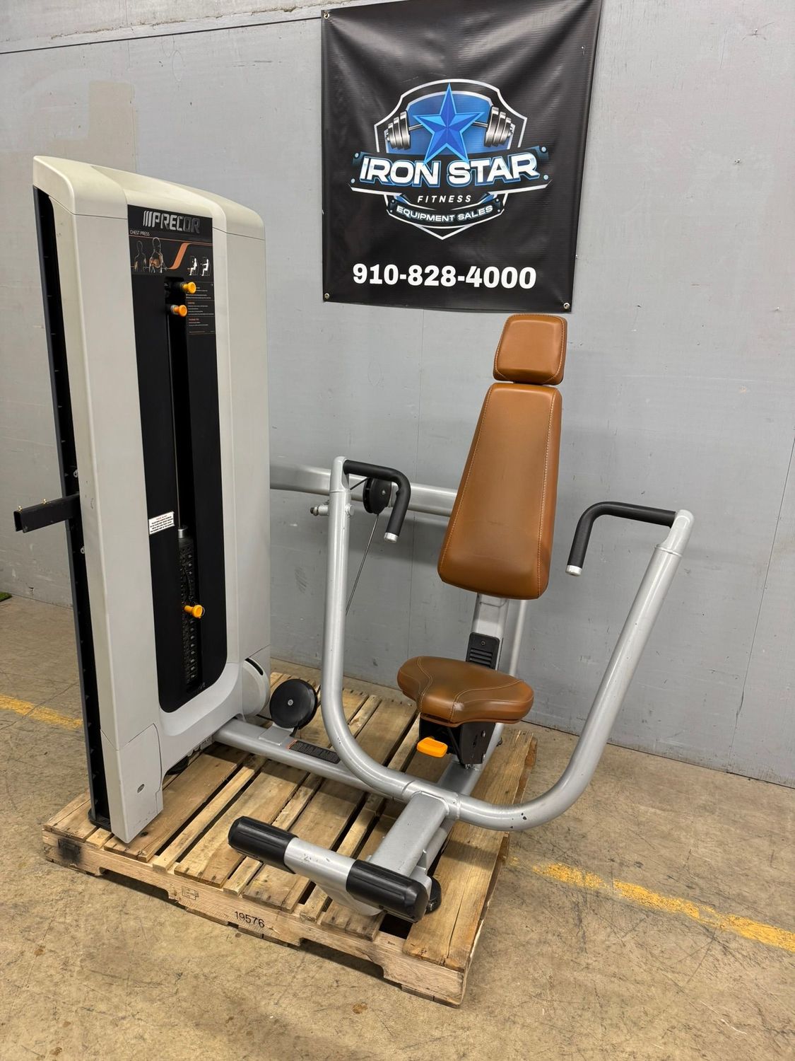 Precor Chest Press