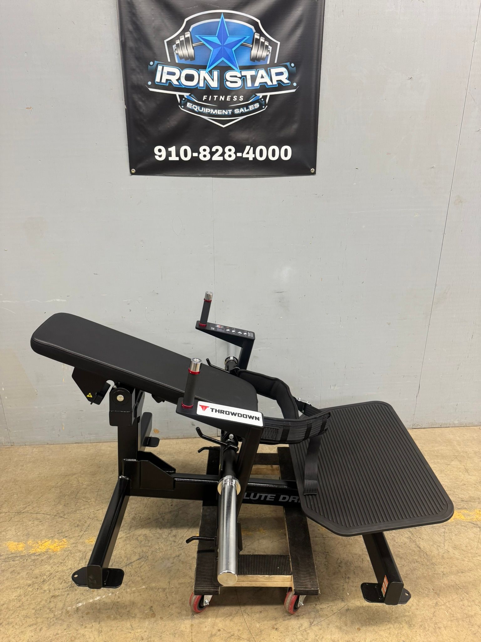 New Nautilus Glute Drive By Throwdown