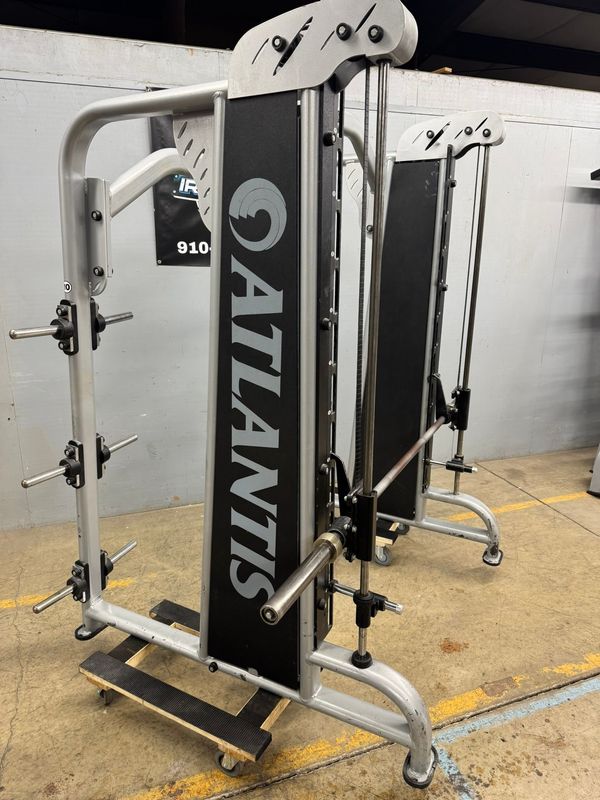 Atlantis Smith Machine