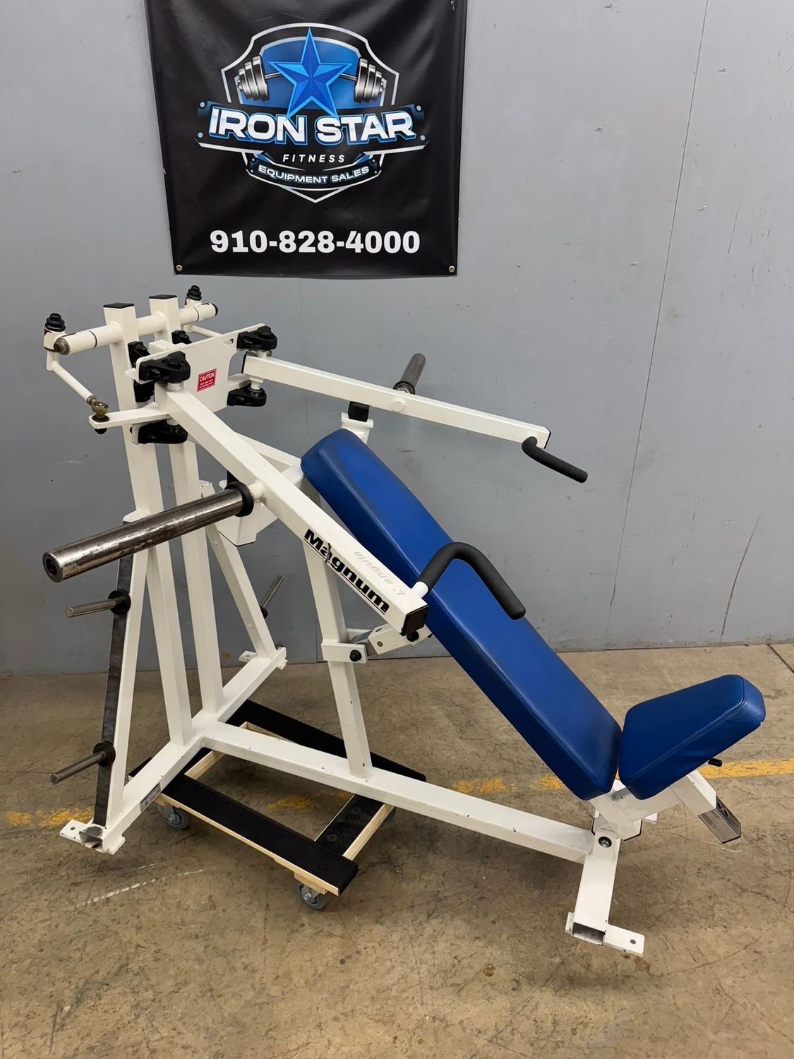 Magnum Biangular Incline Chest Press