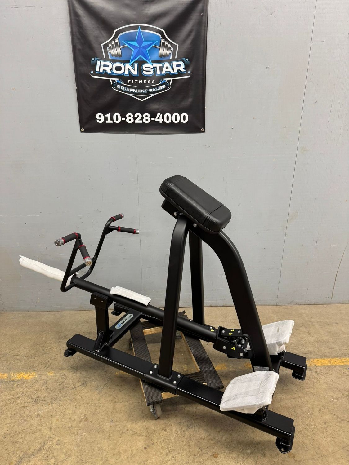 New Nautilus Leverage Incline Lever Row