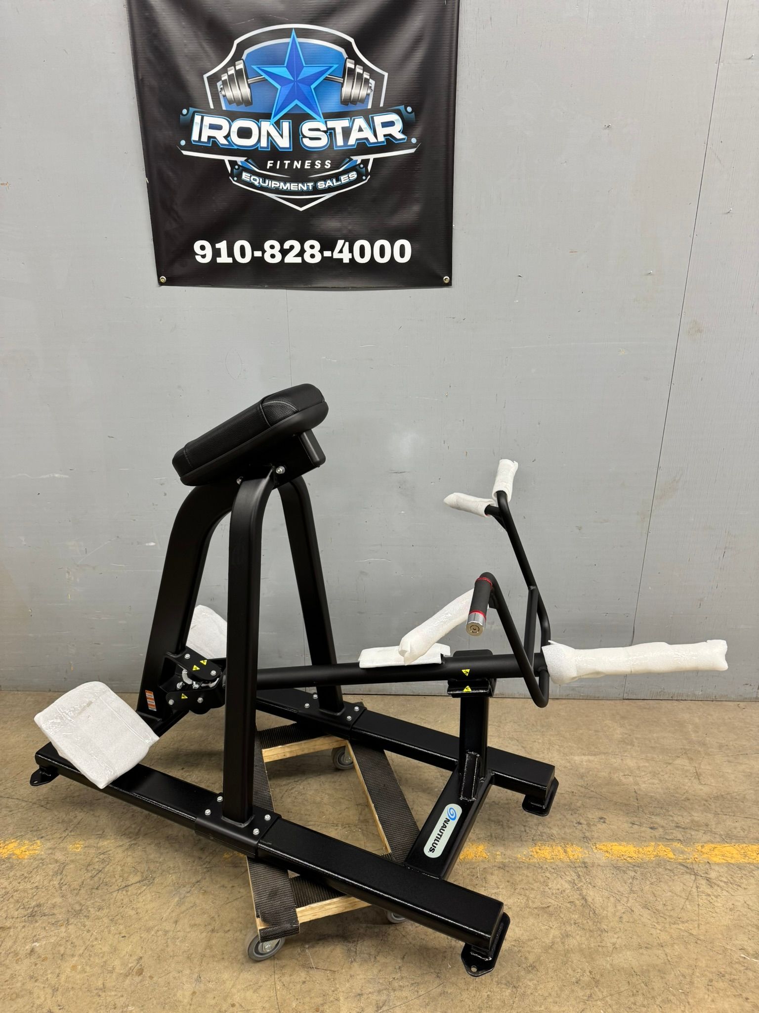 New Nautilus Leverage Incline Lever Row