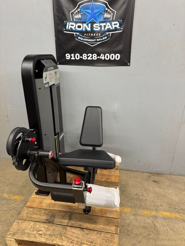 New Nautilus Impact Leg Extension