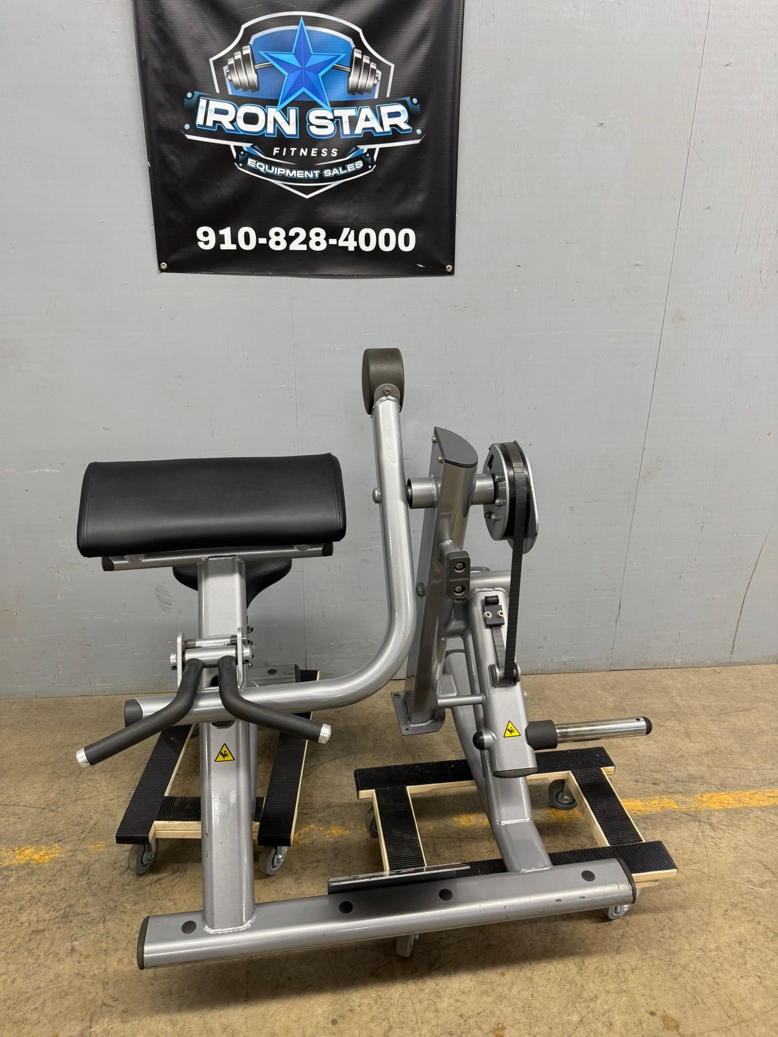 Life Fitness Signature Series Bicep Curl