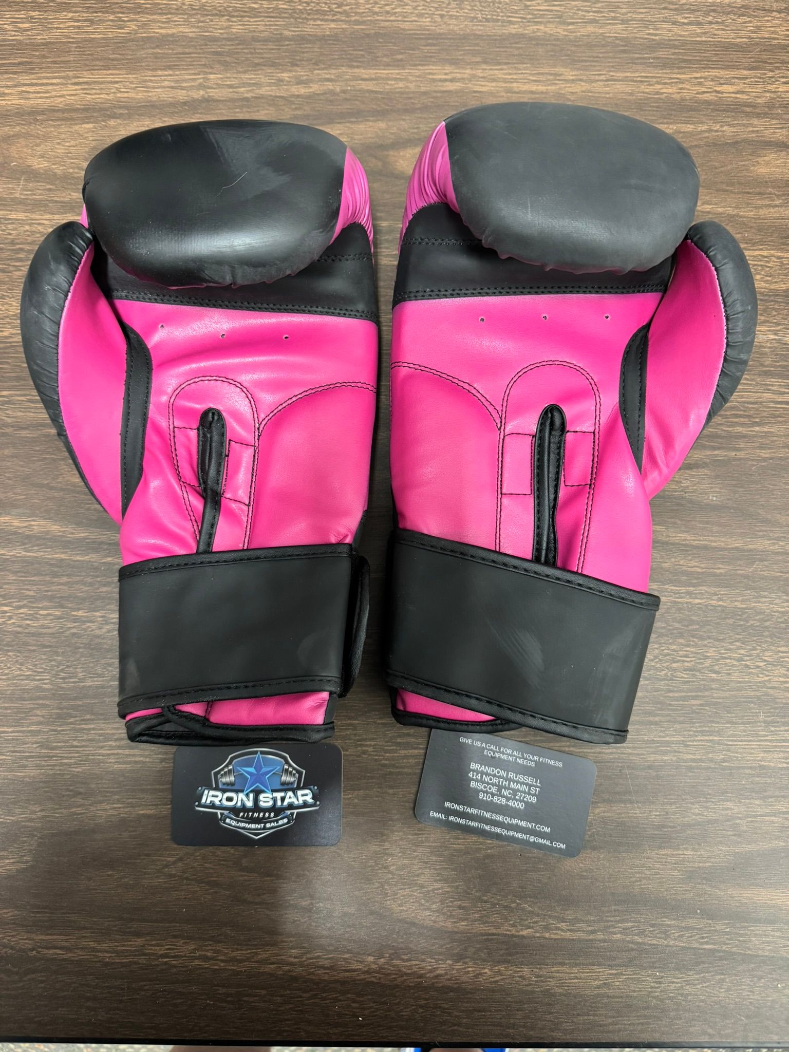 Pro Force Boxing Gloves 12oz Reg