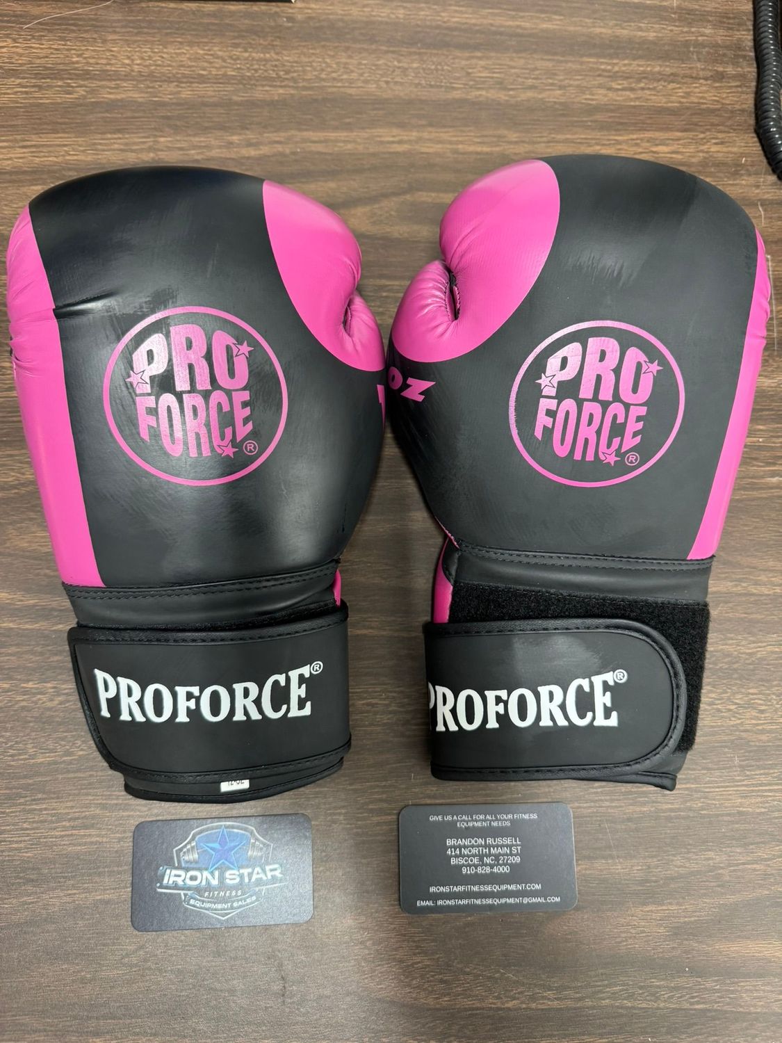 Pro Force Boxing Gloves 12oz Reg