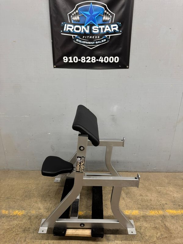 Hammer Strength Preacher Curl