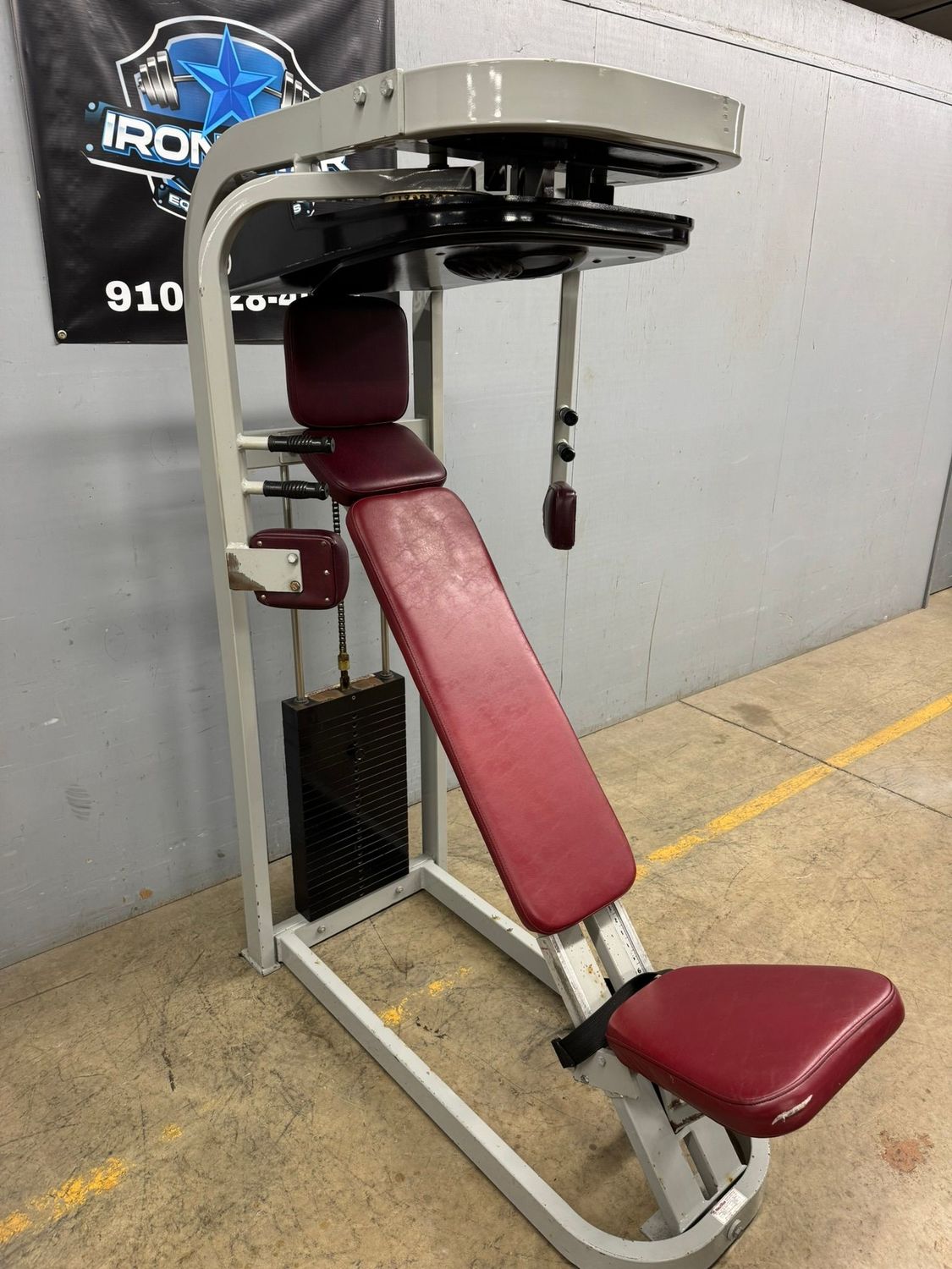 OG Nautilus Incline Chest Fly