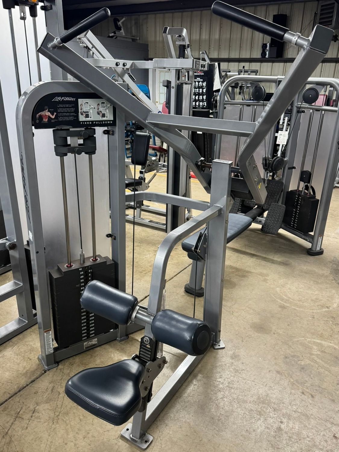 Life Fitness Pro 2 Fixed Lat Pulldown