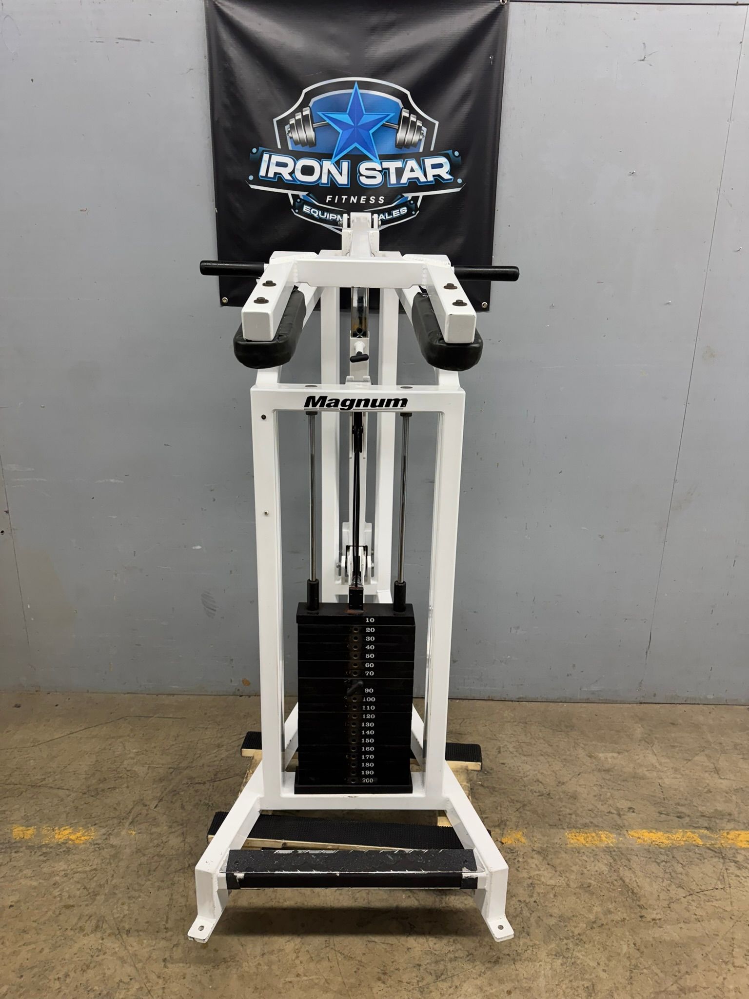 Magnum Standing Calf Raise