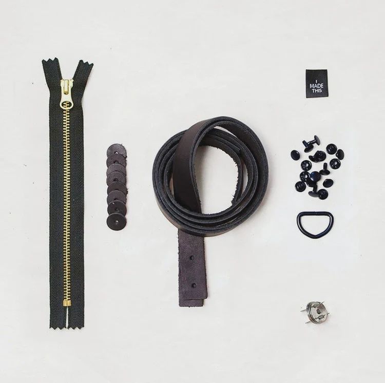 The Oberlin Finishing Kit- black