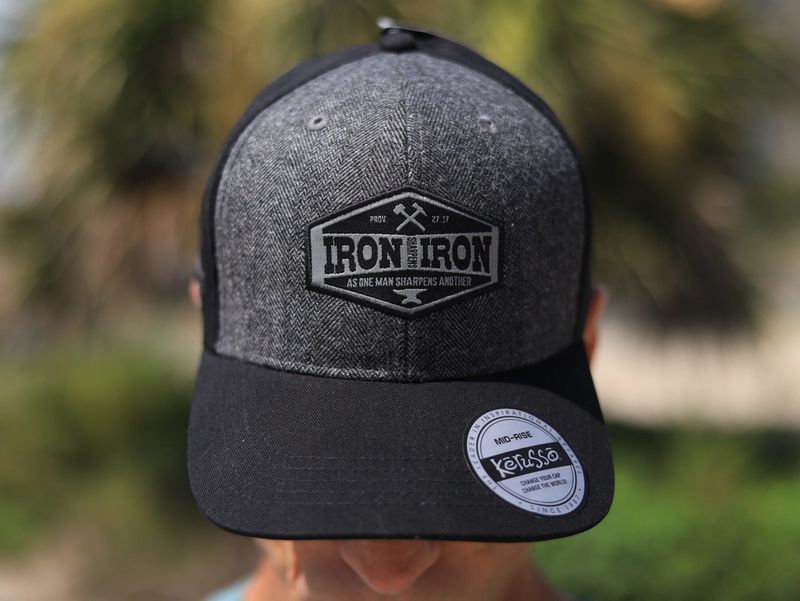 KERUSSO IRON SHARPENS IRON CAP BLACK/GREY KERUSSO IRON SHARPENS IRON CAP BLACK/GREY