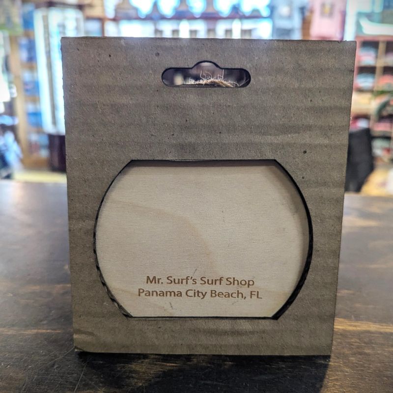 MR. SURF'S BEACH SCENE WOOD ORNAMENT