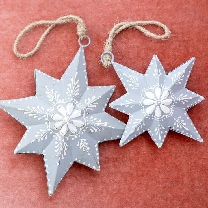 MORAVIAN STAR GRAY MEDIUM