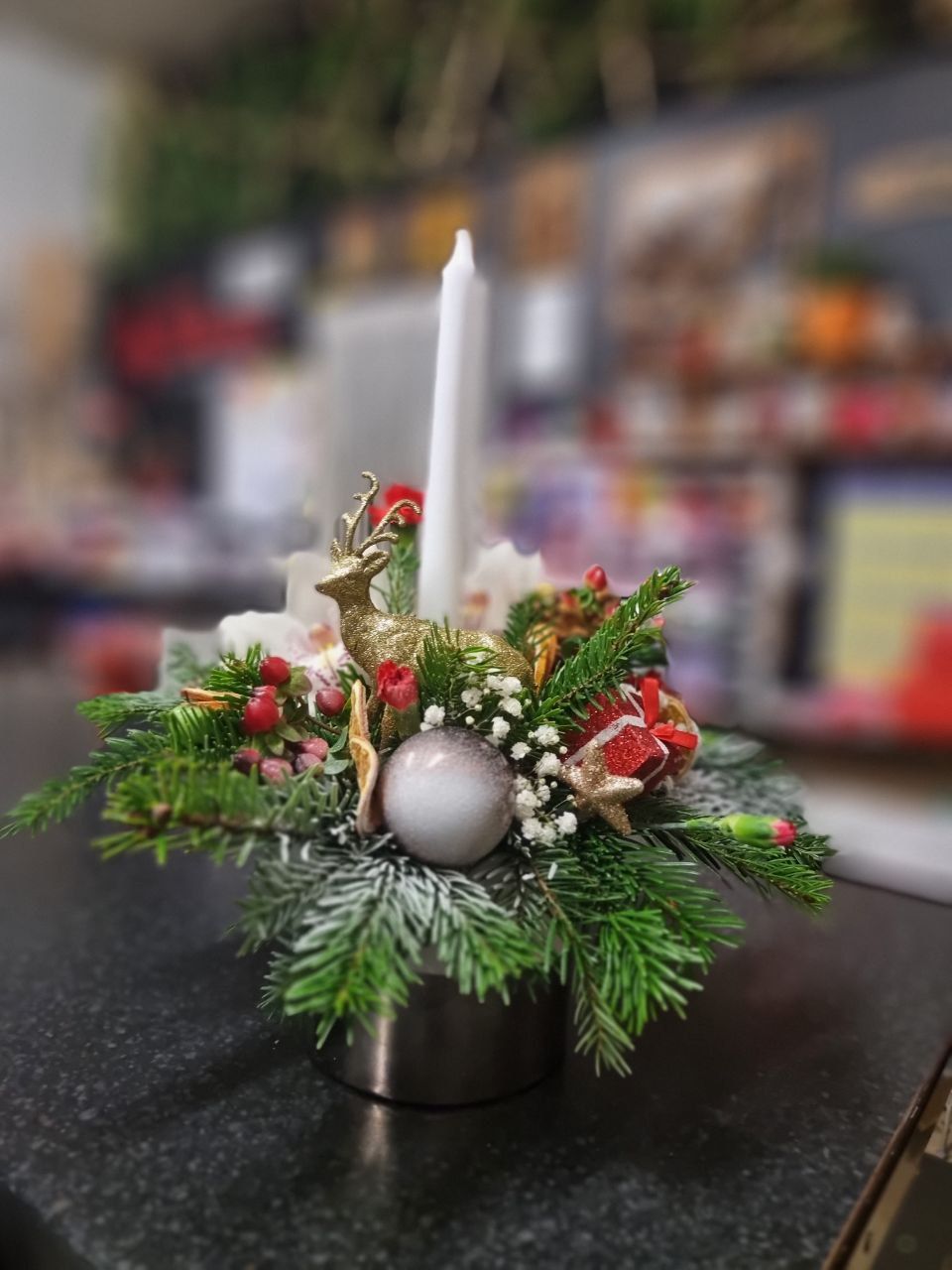 White, Red and Gold Candle Arrangement
