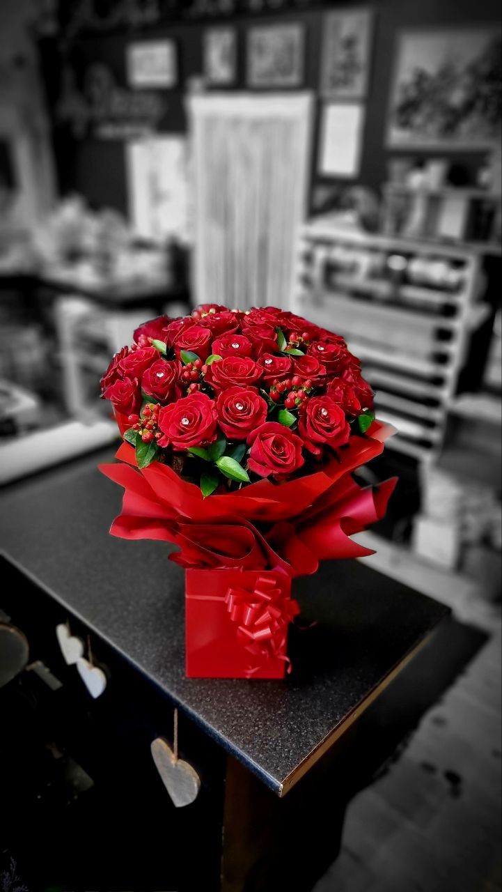 All Red Flower Bouquet