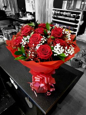 Dozen Roses