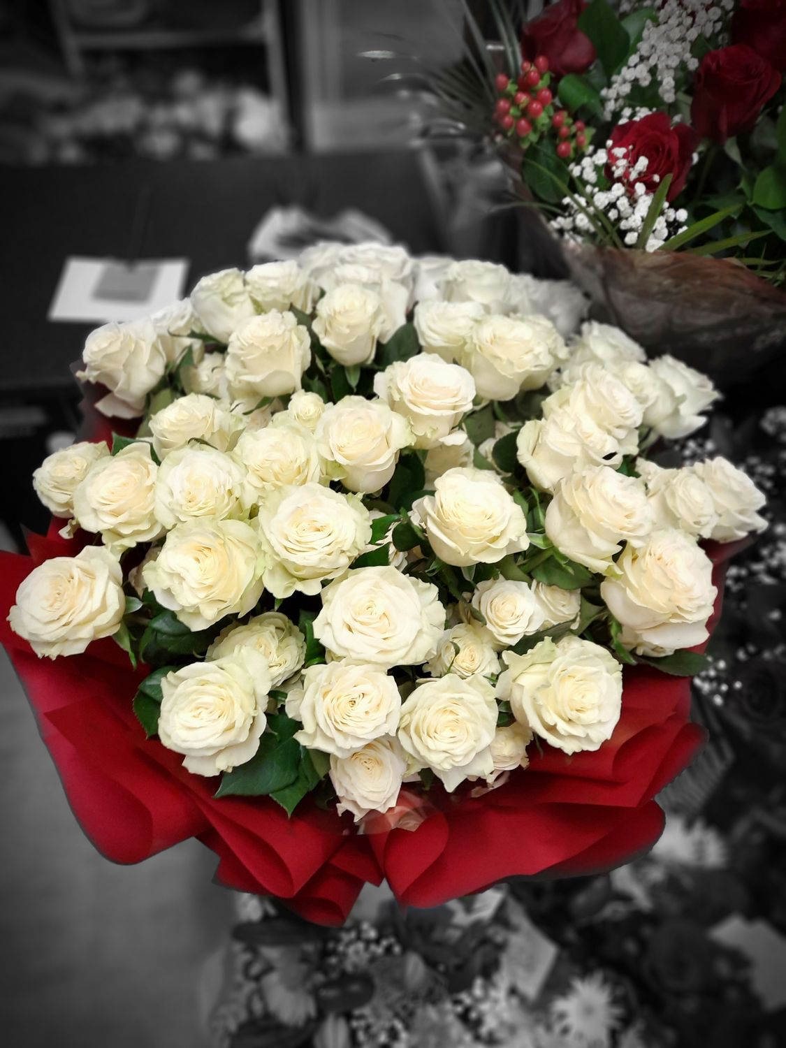 99 Long Stem White  Roses